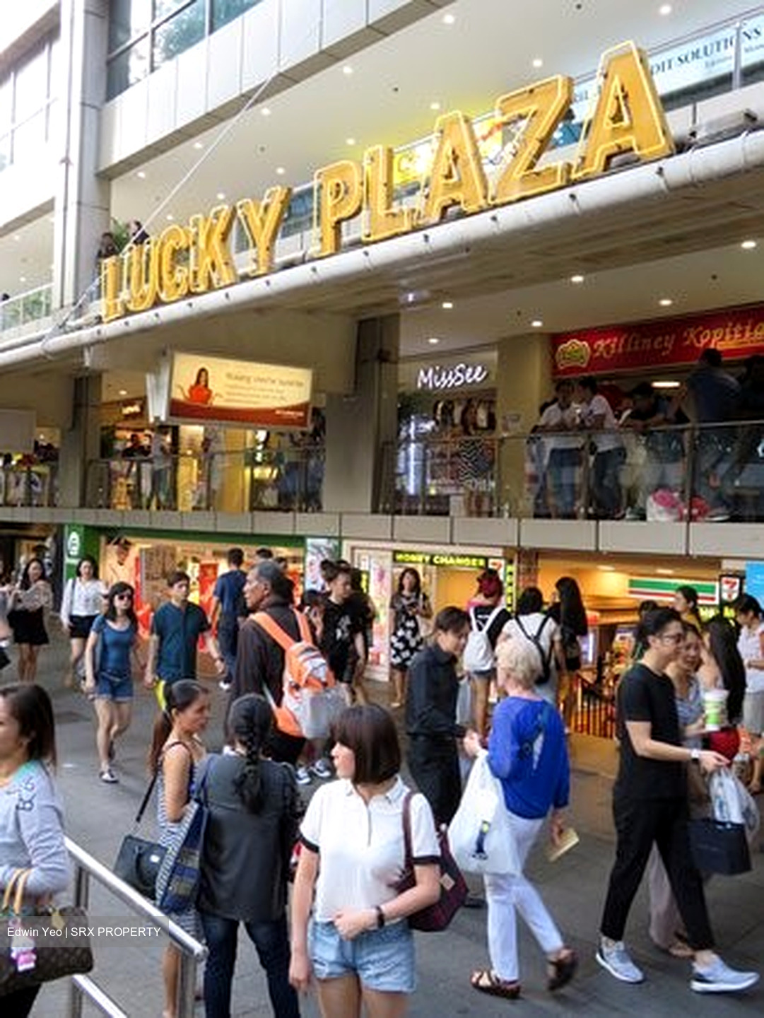 Lucky Plaza (D9), Retail #536663771